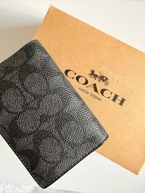 Coach Card Holder Wallet Signature Canvas NWT | Black & Gray